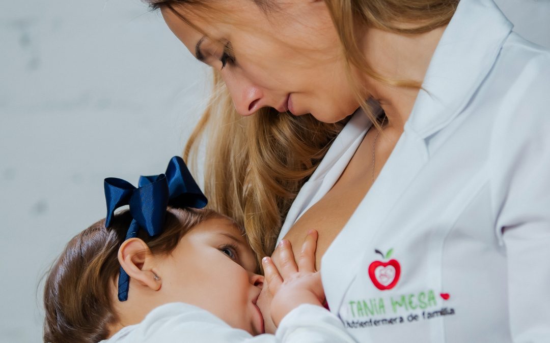 lactancia materna destete bebe asesora lactancia BLW alimentacion complementaria alimentacion infantil primeros auxilios pediátricos